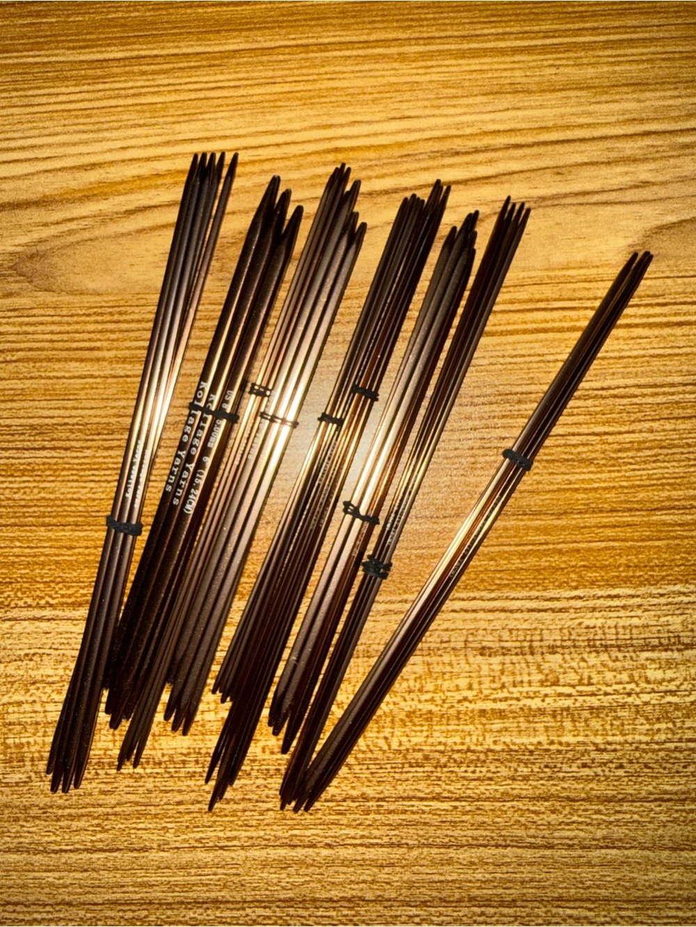 Double-Pointed Knitting Needle Set in Dark Brown